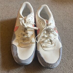 Women 7.5 Nike Air. Slight used condition.